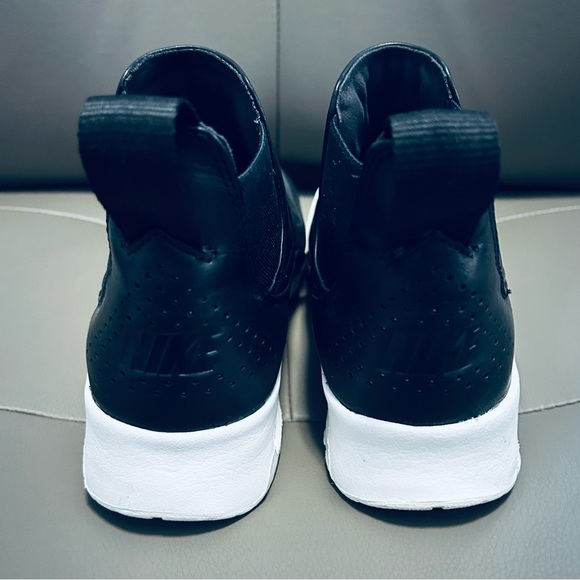 BNWOB WOMEN'S NIKE AIR MAX THEA MID BLACK WHITE 859550-001 US SIZE 6.5 - Picture 3 of 12